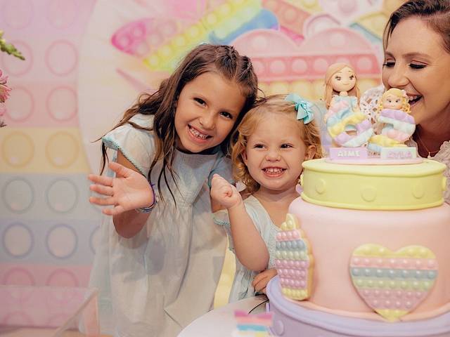 Aniversários Infantis de Aimê e Ayla - 6 e 2 Anos