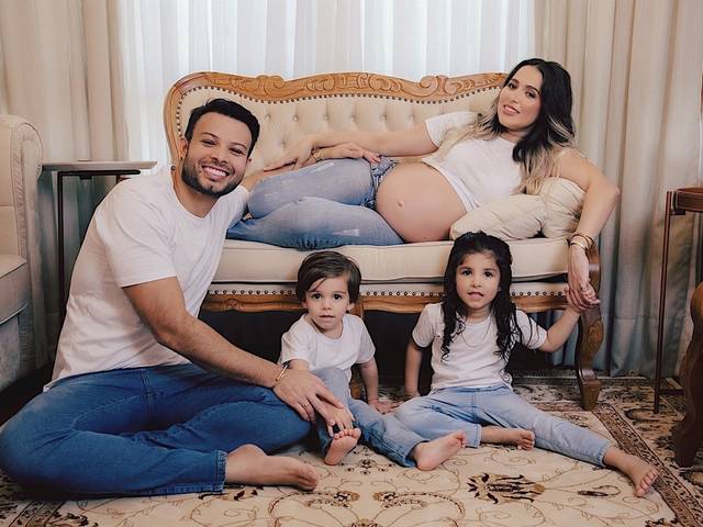 Ensaio Gestante de À Espera de Ester