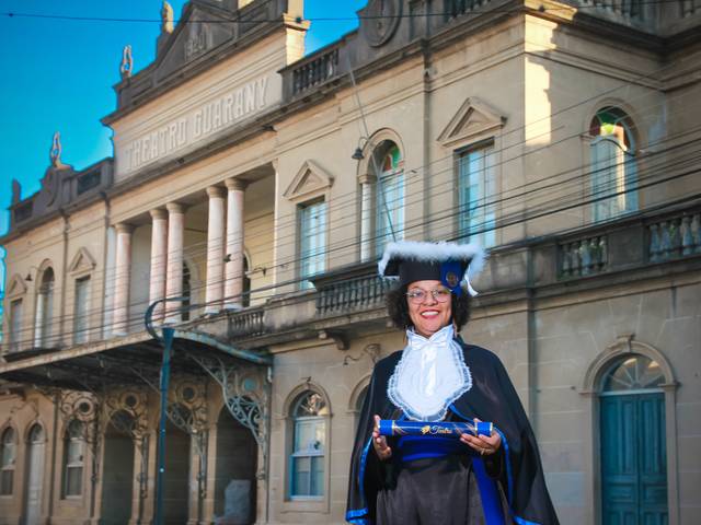 Ensaio Fotográfico de Formatura de Ensaio Fotográfica Andreza Duarte - Teatro UFPEL