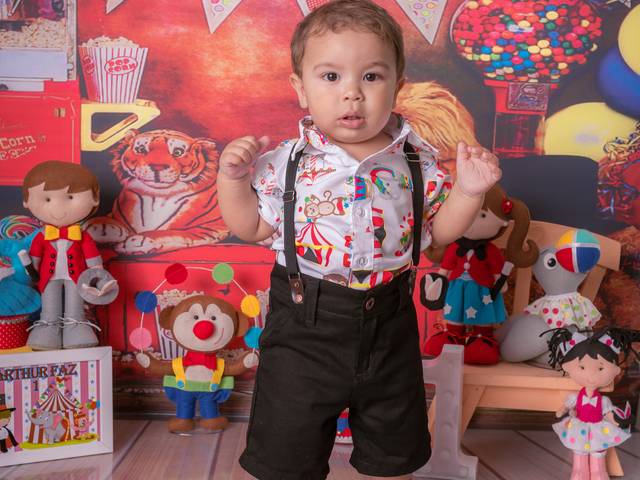 Ensaio de Bebês e Crianças de Ensaio do Arthur - 1 ano - Cenário do Circo