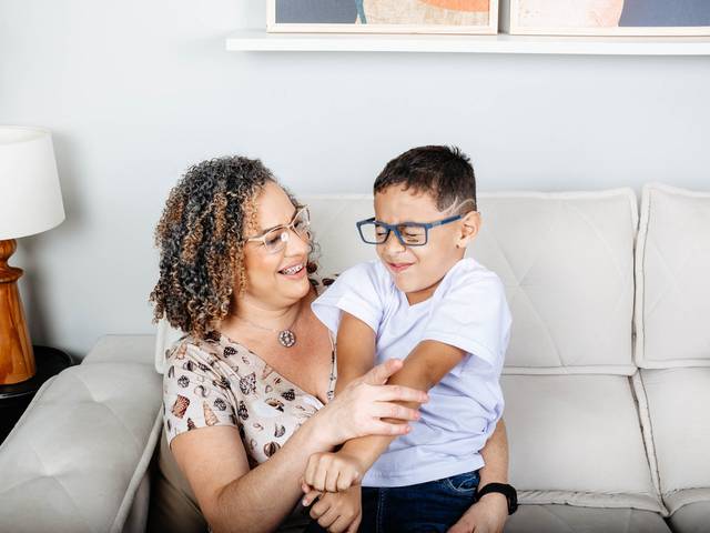 Fotografia de Fotos campanha de dia das mães Óticas Kmays