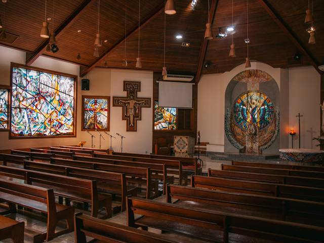 Obras de Deus de Exposição - Entre a Glória e a Esperança