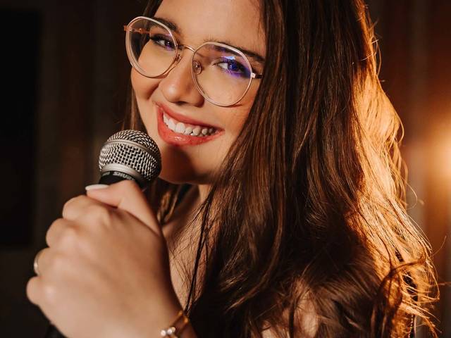 ensaios femininos de Cecília 