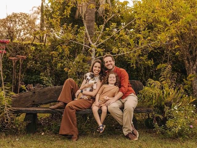 famílias e kids de Ensaio de Família com o novo cachorrinho - Bem vinda, Luna!