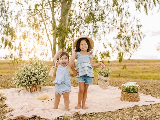 famílias e kids de Ensaio de Família | Primeiro Ano da Gabi 