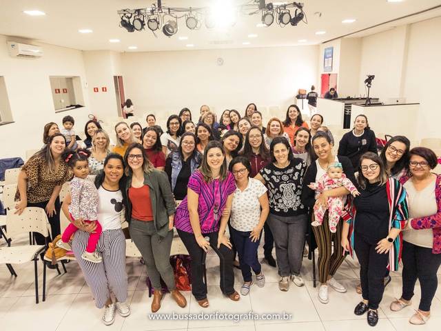 Empresas de Escola de Mães