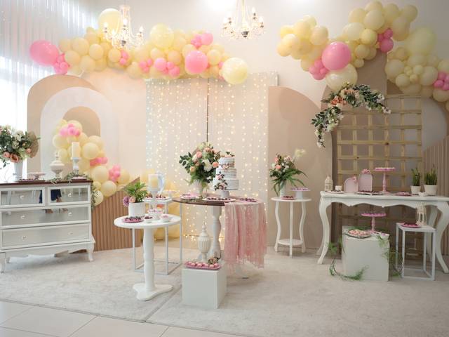 Aniversário Adulto de Anna Schmitt & seus 90 anos