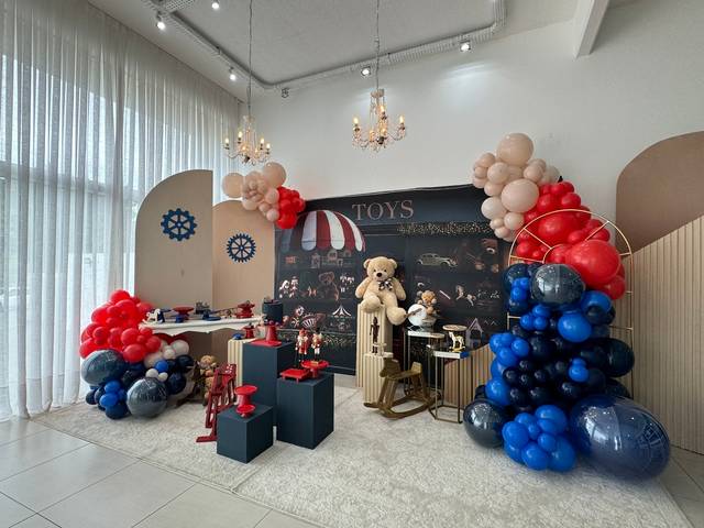 Aniversário  Infantil  de  Brinquedos - aluguel com decoração 