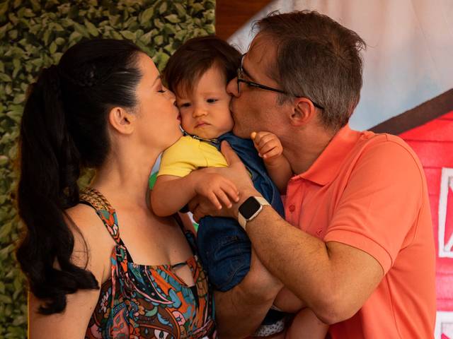 Aniversário Infantil de Bento faz 1 ano: Festa na Fazendinha com muito amor e alegria!