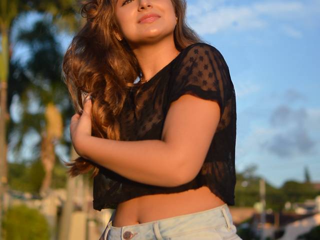 Ensaios Externos de Livia Antunes