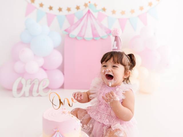 Smash the Cake de Antônia