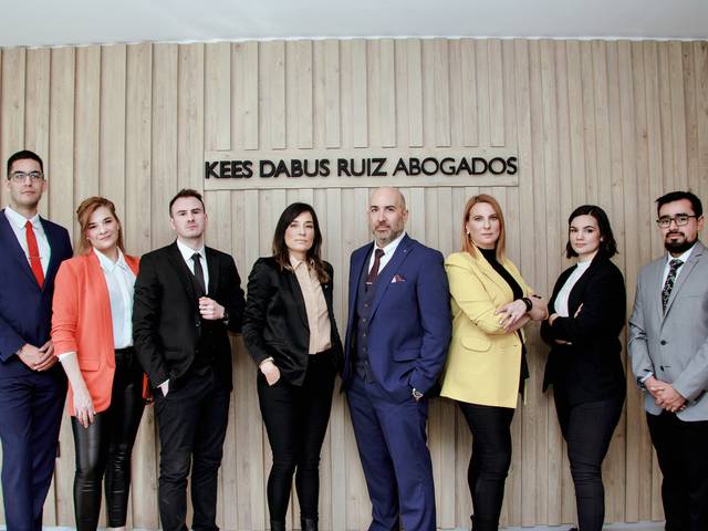 Perfiles Profesionales de STAFF Kees Dabus Ruiz Abogados