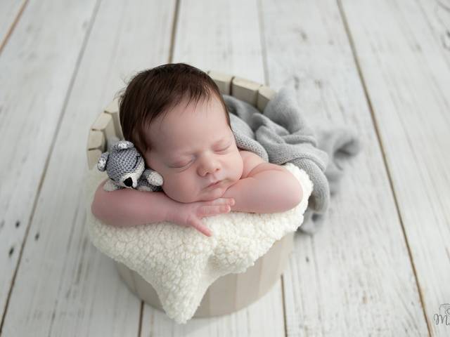 NEWBORN de ANTONIO HENRIQUE