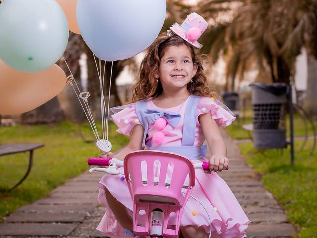 Infantil de Smash the Cake da Liz