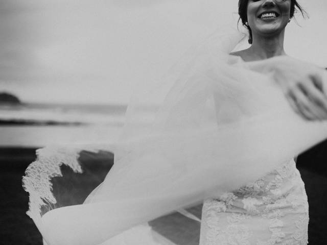 Casamentos SC de Mari e Gabriel | Praia do Rosa