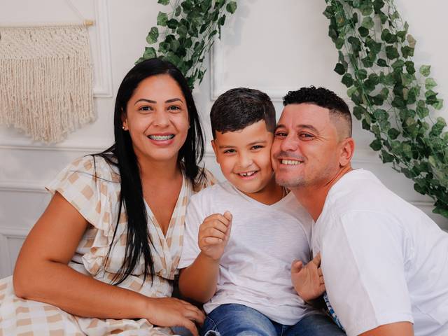 Ensaio  de Ensaio dia das mães ( Juliana , Edilson e Matheus)
