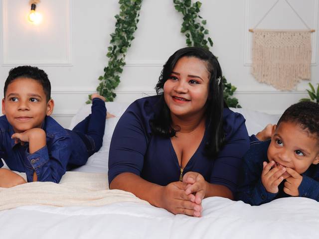 Ensaio  de Ensaio dia das mães ( Elizene e família) 