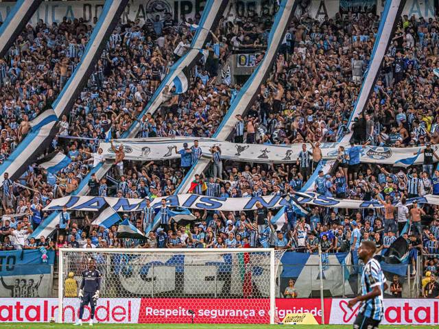 FUTEBOL de GRÊMIO x CAXIAS