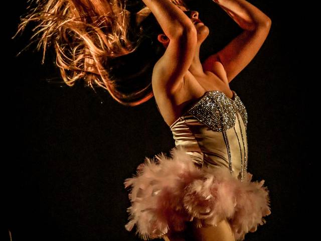 DANÇA de ACADEMIA LADANZA