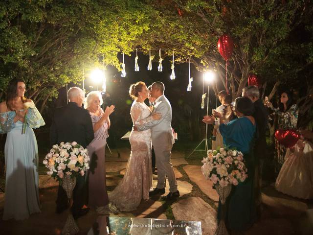 Casamento ao ar livre de Emerson e Rose