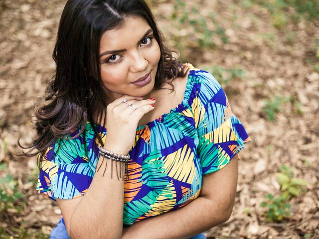 Ensaio Feminino de Ensaio Dominique - Debutante