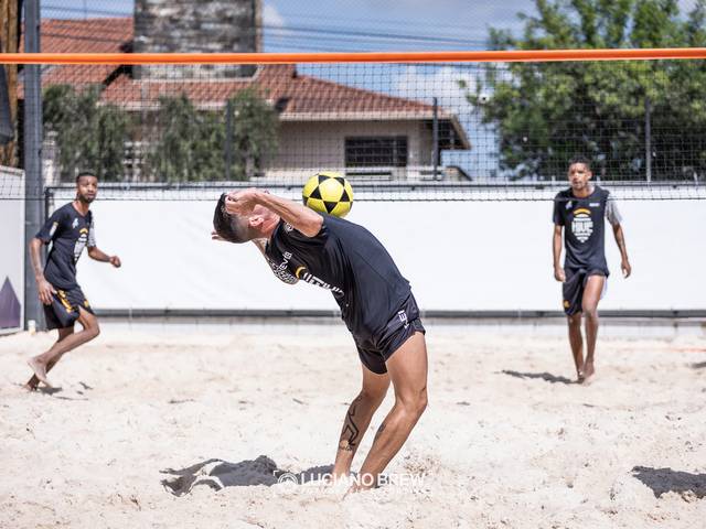 Esportes de REI DA HIVE - FUTEVÔLEI