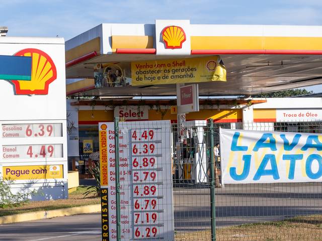 Fotojornalismo de AUMENTO NOS COMBUSTÍVEIS