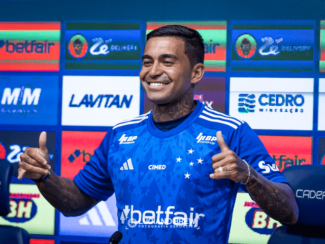 Esportes de APRESENTAÇÃO E COLETIVA DO DUDU NO CRUZEIRO