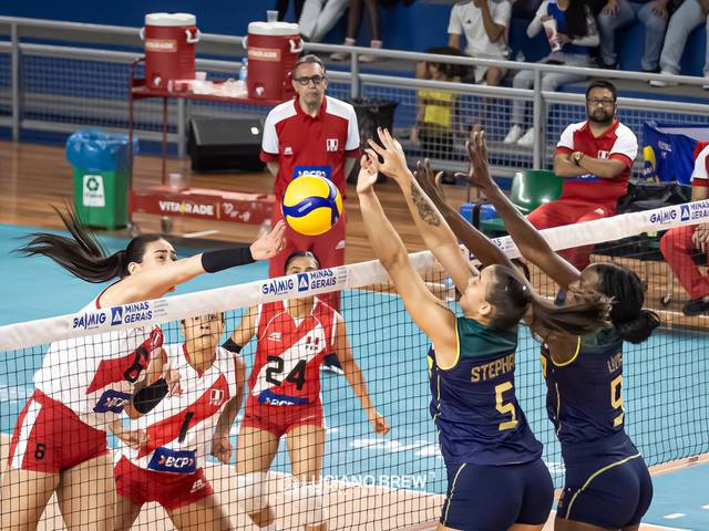 Esportes de BRASIL X PERÚ - COPA AMÉRICA DE VOLEIBOL FEMININO - NOVOS TALENTOS