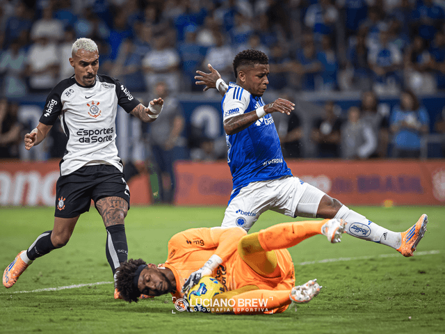 Esportes de CRUZEIRO X CORINTHIANS - COPA DO BRASIL - FINAL