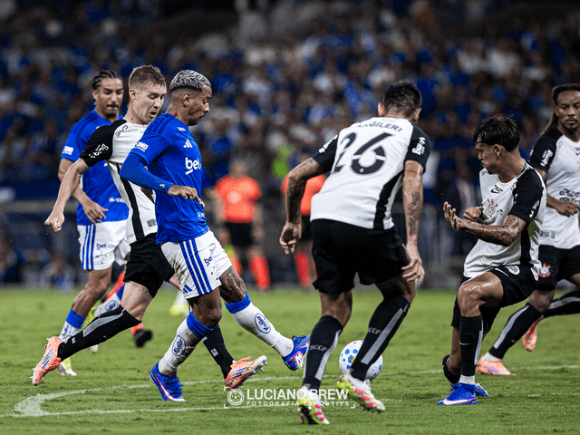 Esportes de CRUZEIRO X CORINTHIANS - CAMPEONATO BRASILEIRO SÉRIE A