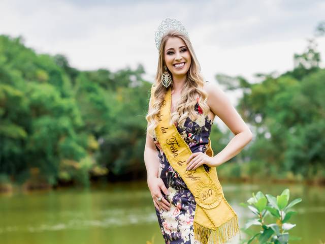 Ensaios de Camila Alvin