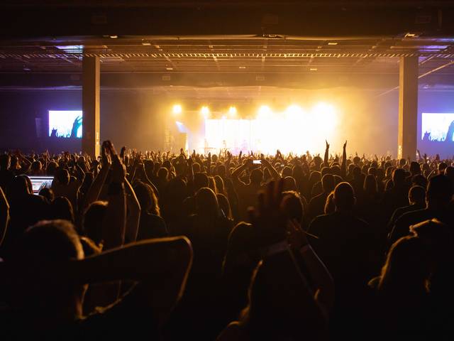 Shows de Dado Villa-Lobos e Marcelo Bonfá - As V Estações