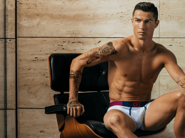 Design Gráfico  de Cristiano Ronaldo Tatuado 