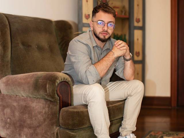 Ensaio Simples de Vinicius Lucio