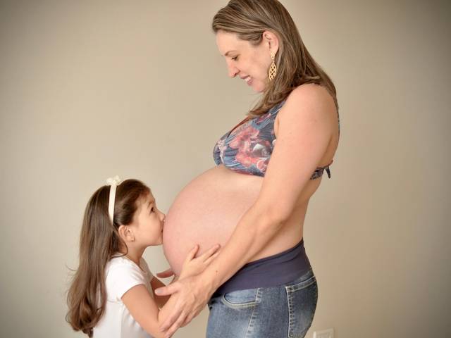 Gestante de Ensaio fotográfico de gestante | Renatha e família