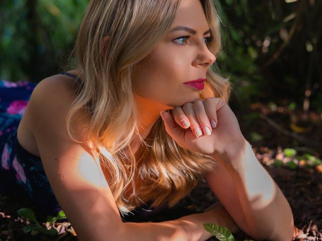 Feminino de Márcia Sviontek