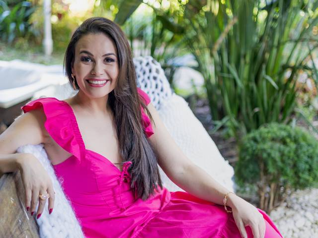 Feminino de Thaís Andolfato