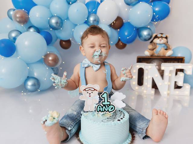 Smash The Cake de Lucas 1 aninho