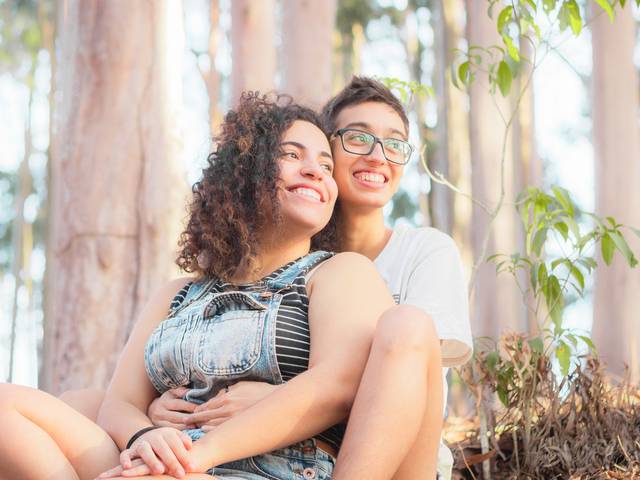 Casal de Letícia e Mari