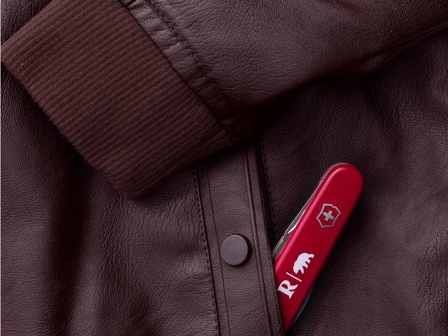 Produtos de Victorinox + RedLife