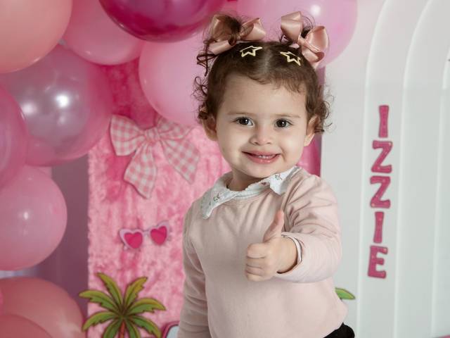 Smash the Cake de Izzie 2 anos