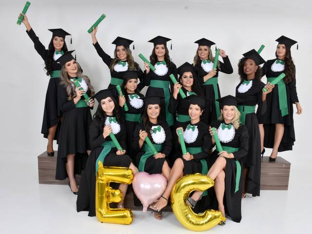 Ensaio de Estúdio de Estética e Cosmética - Iespes