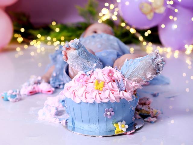 Smash The Cake de Smash The Cake da Bebê Laura.