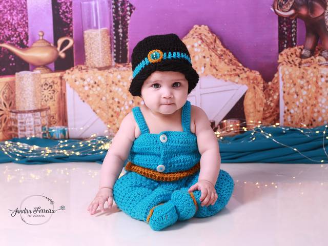 Acompanhamento de bebês de  Ensaios de Acompanhamento Trimestral  de Bebês. Tema Jasmine.