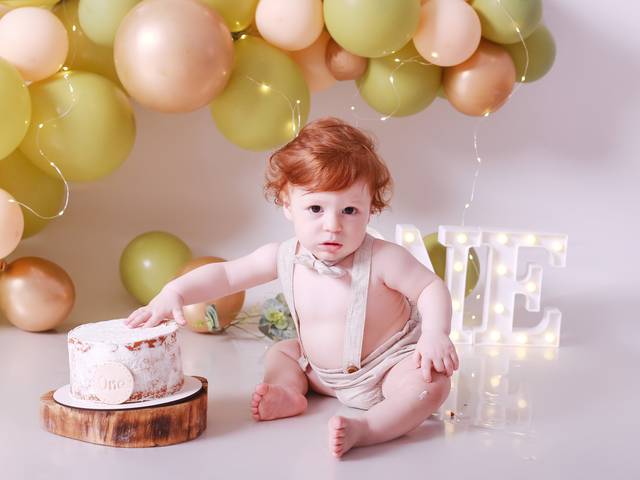 Smash The Cake de Ensaio de um aninho com bolo em São Paulo - SP.  Smash The Cake do Thomas.