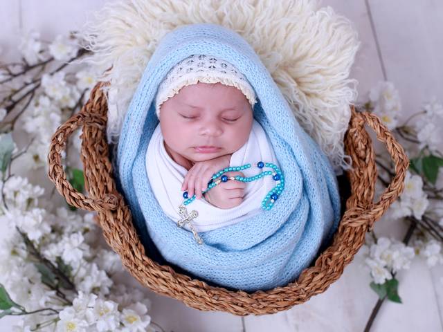 Newborn de Fotografa especialista em ensaio de Newborn. Ensaio de Newborn da Maria Alice com 32 dias.