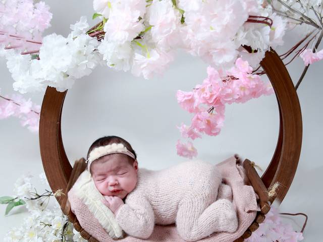 Newborn de Ensaio Newborn Feminino em São Paulo - Ágatha – Fotografia Delicada de Recém-Nascida
