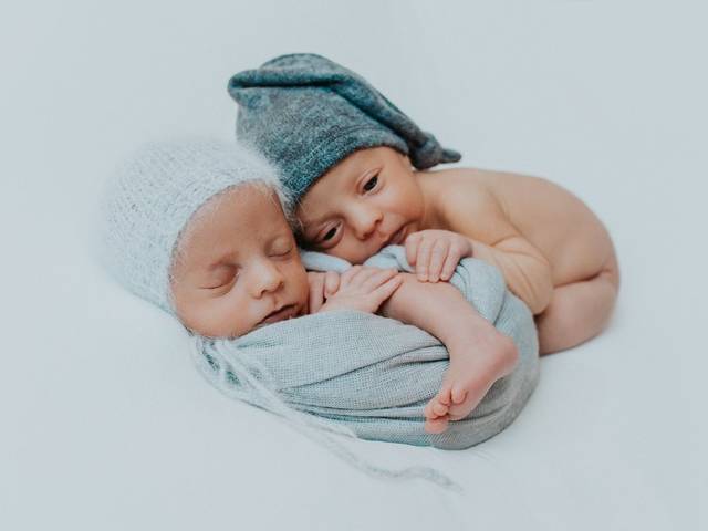 Newborn de Newborn Gêmeos