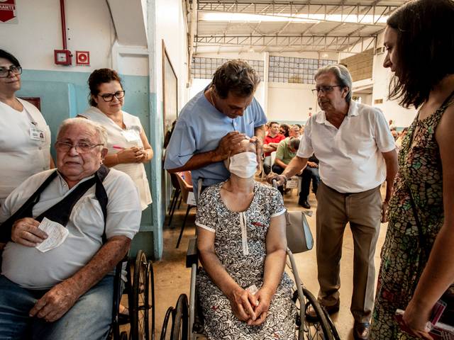Fotojornalismo de Medicina do Além